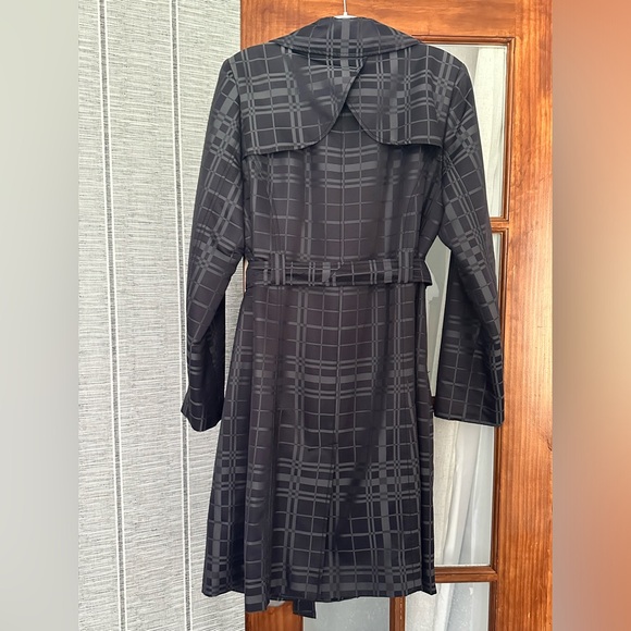 Beautiful work/ rain jacket - Picture 7 of 9